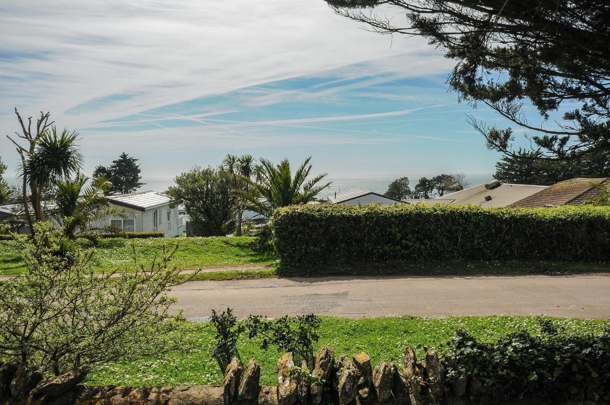 Tb Chalet T2 At Landscove Holiday Park Brixham Exterior photo